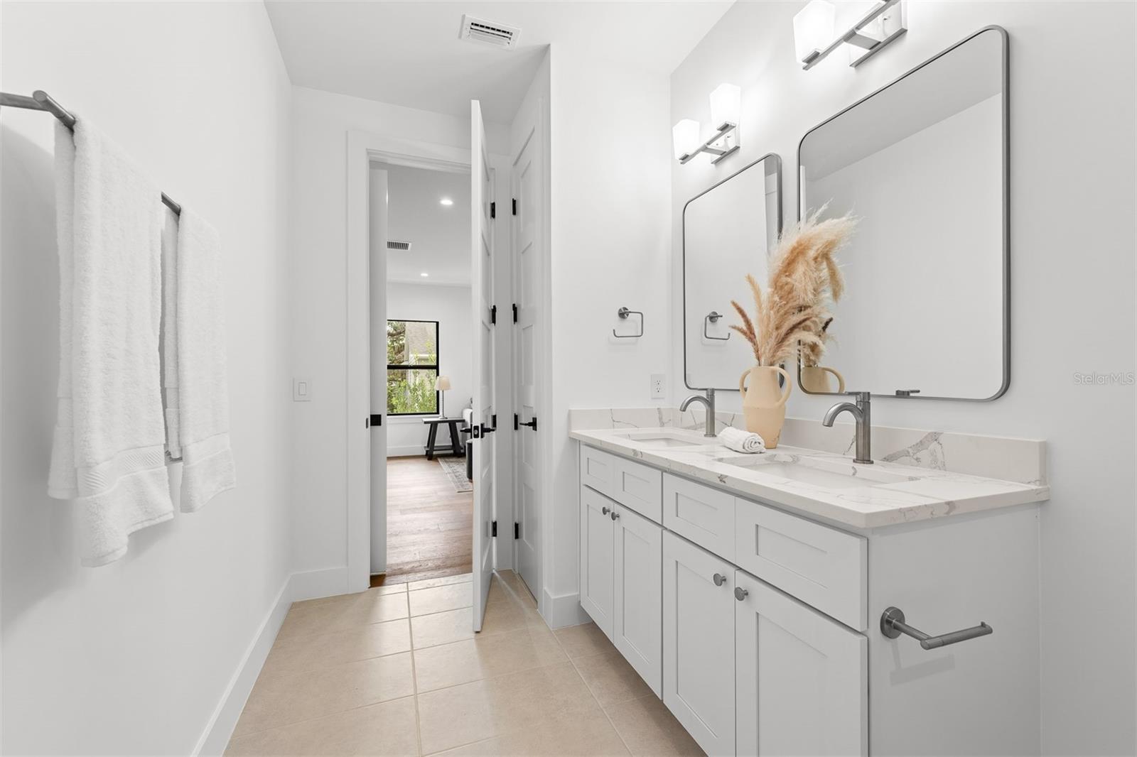 10 W HARVARD STREET, Orlando, FL 32804
