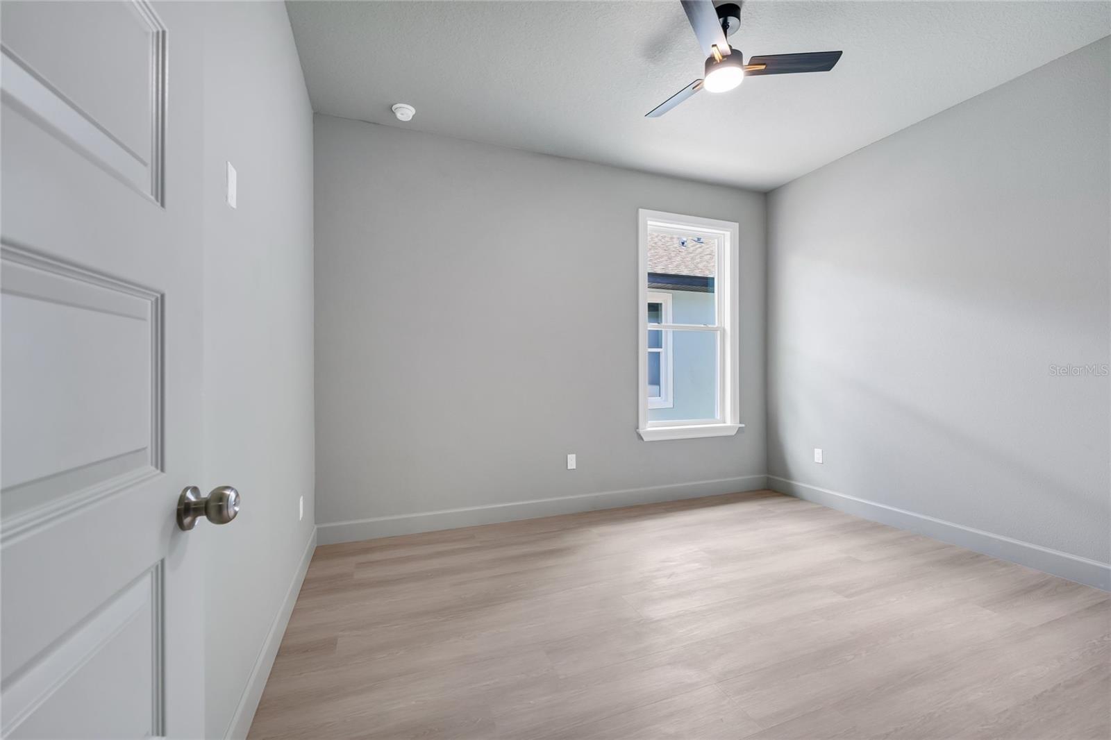 2034 E GRANT AVENUE, Orlando, FL 32806