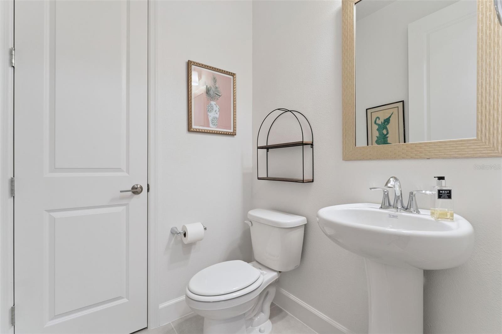 Downstairs 1/2 Bath