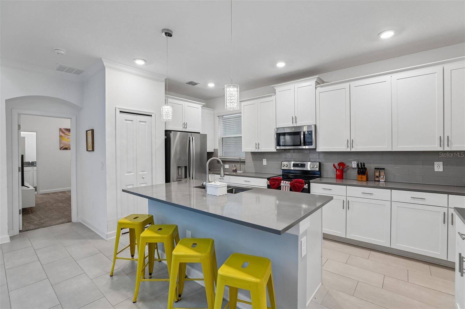 949 LEADER STREET, Davenport, FL 33896