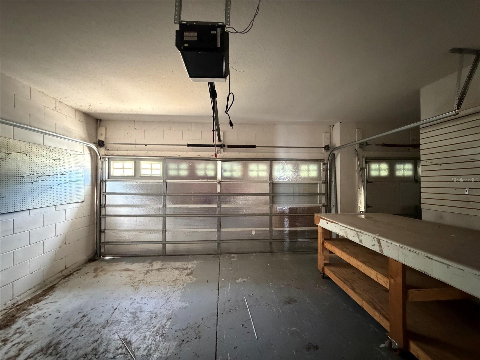 2-Car Garage