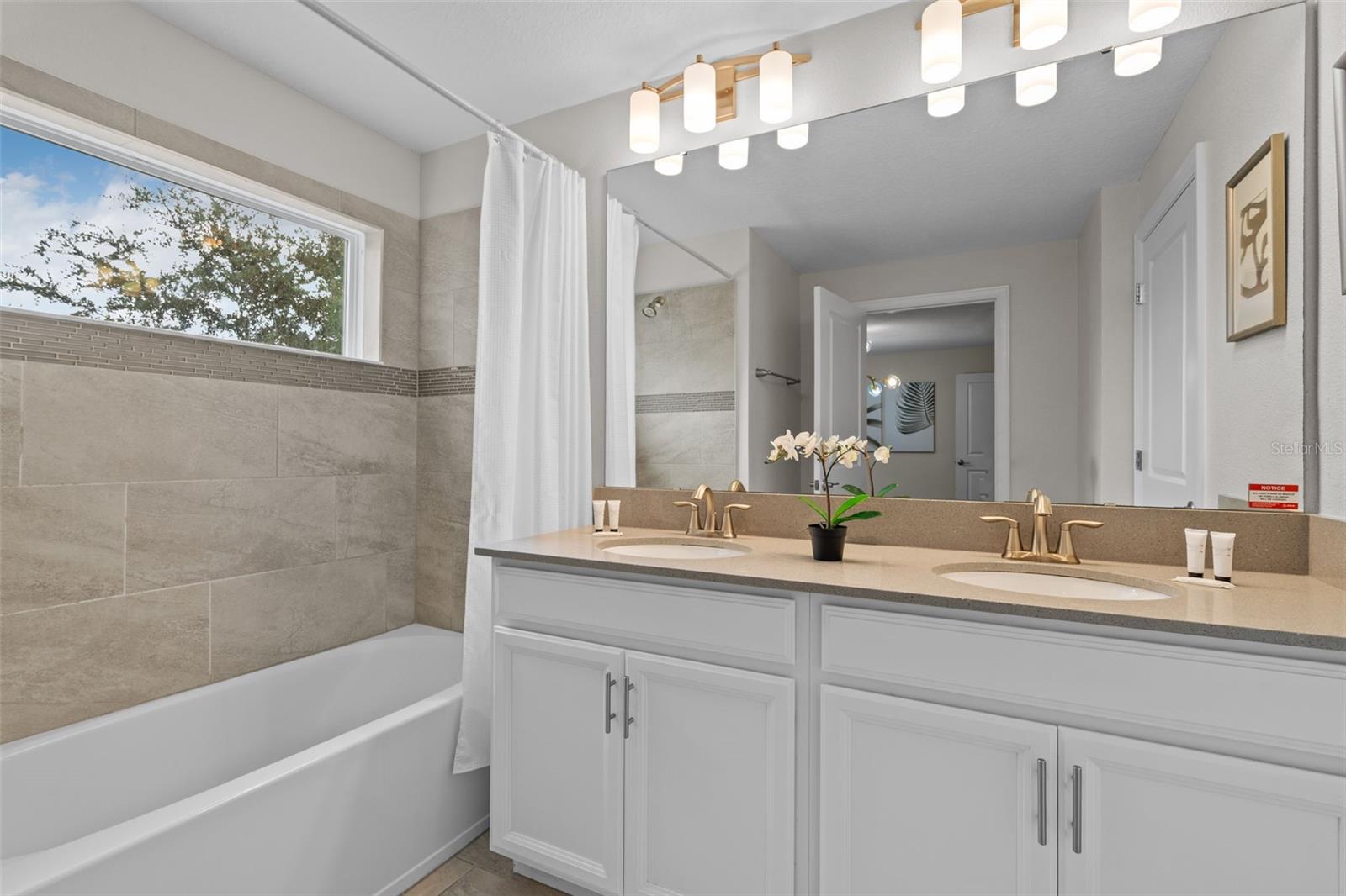 590 PEBBLE BEACH DRIVE, Davenport, FL 33896