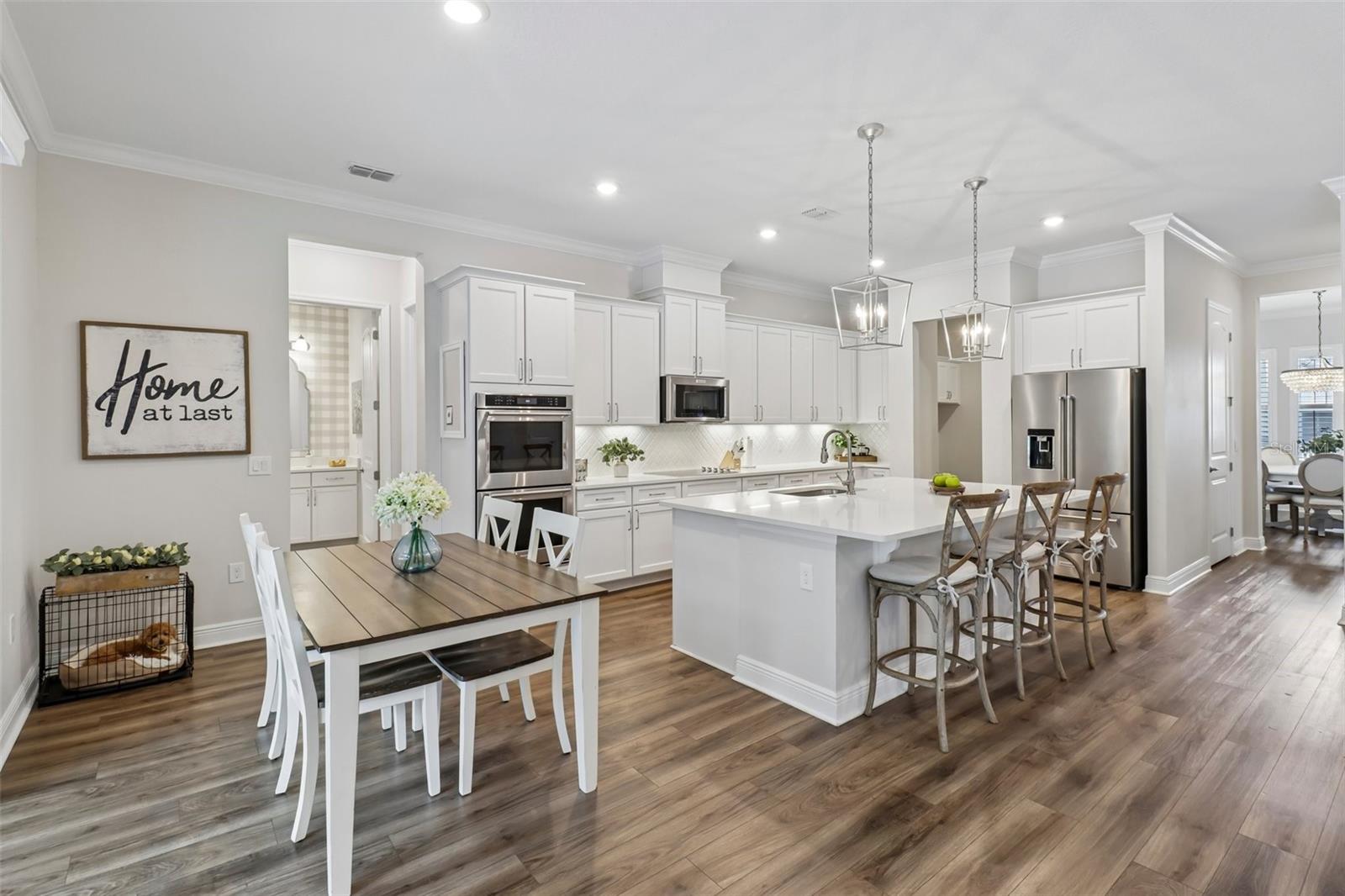 Eat in kitchen