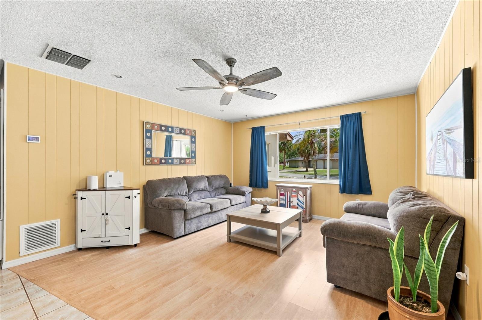 8582 CEDAR COVE DRIVE, Orlando, FL 32819