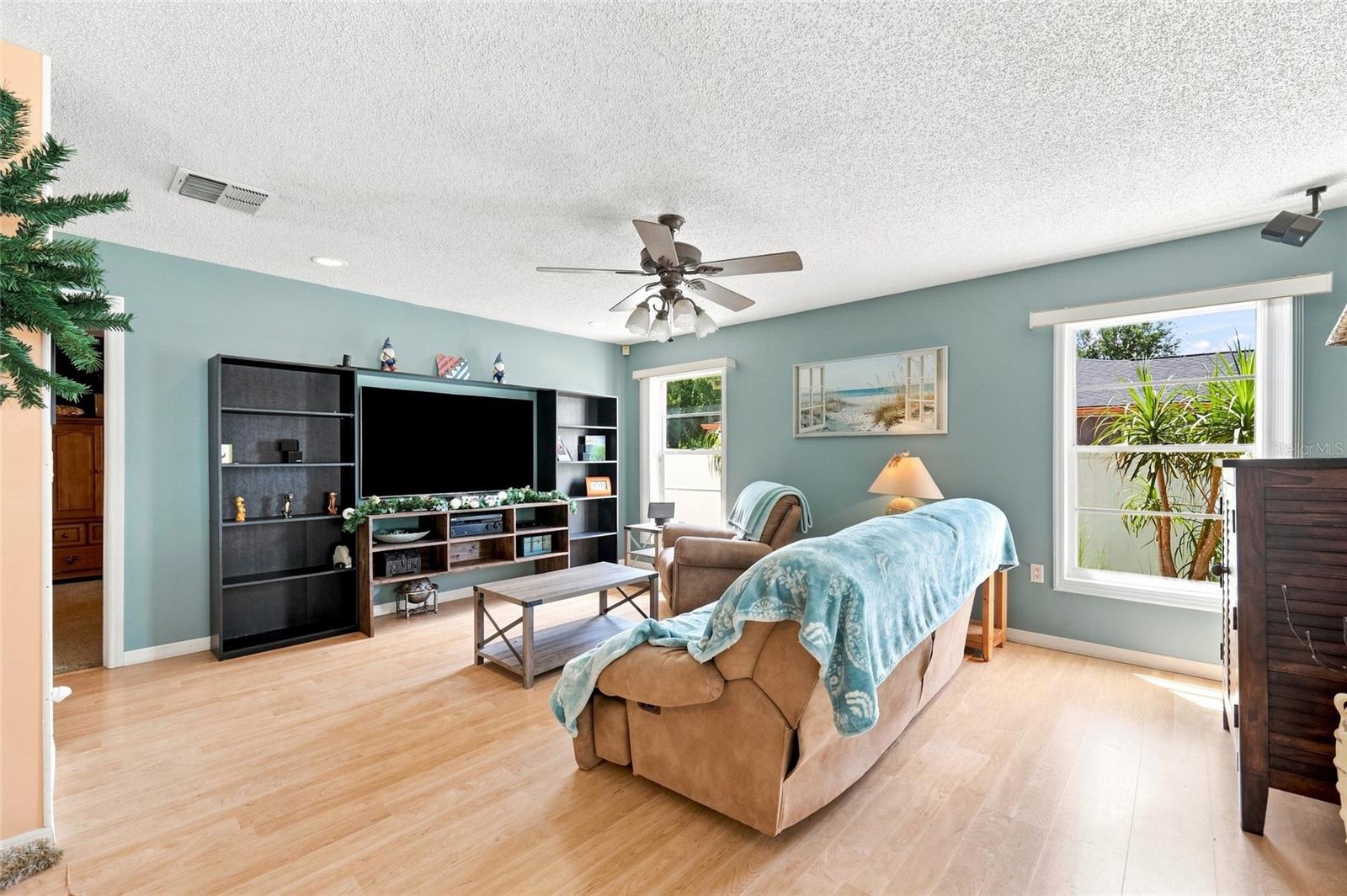 8582 CEDAR COVE DRIVE, Orlando, FL 32819
