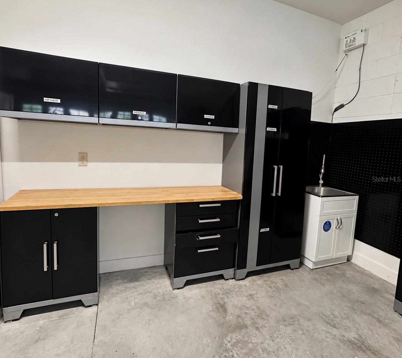Garage Built-in Cabinets
