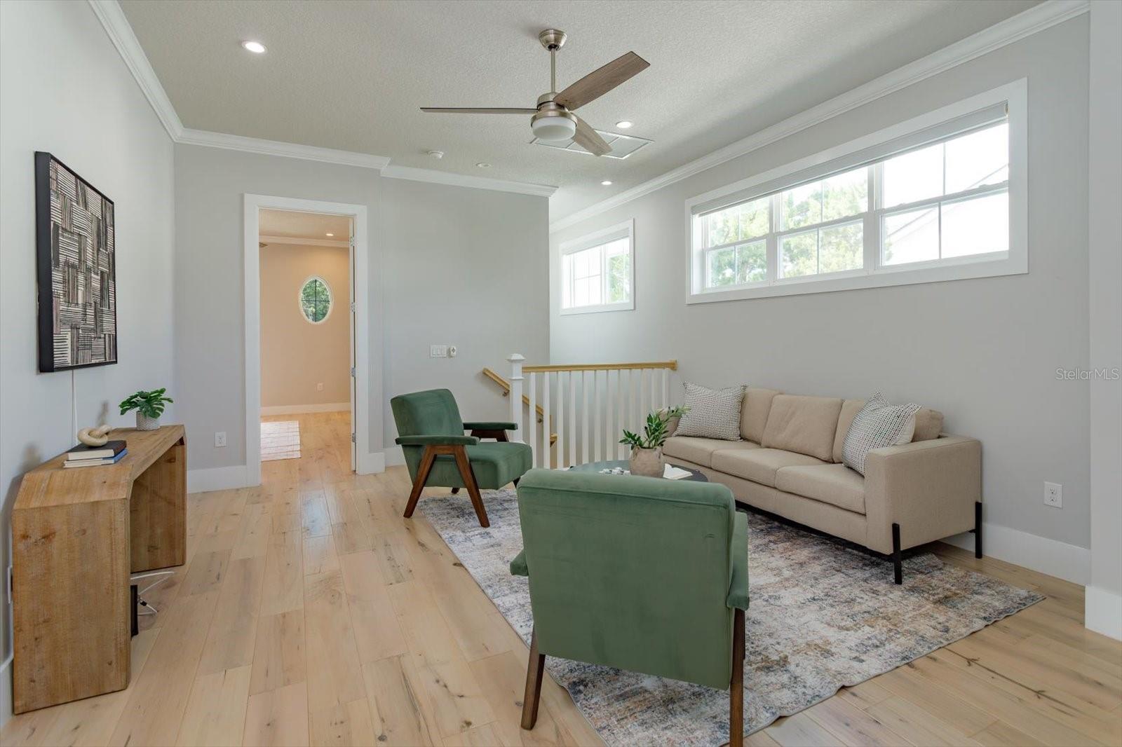 Second floor loft / bonus space