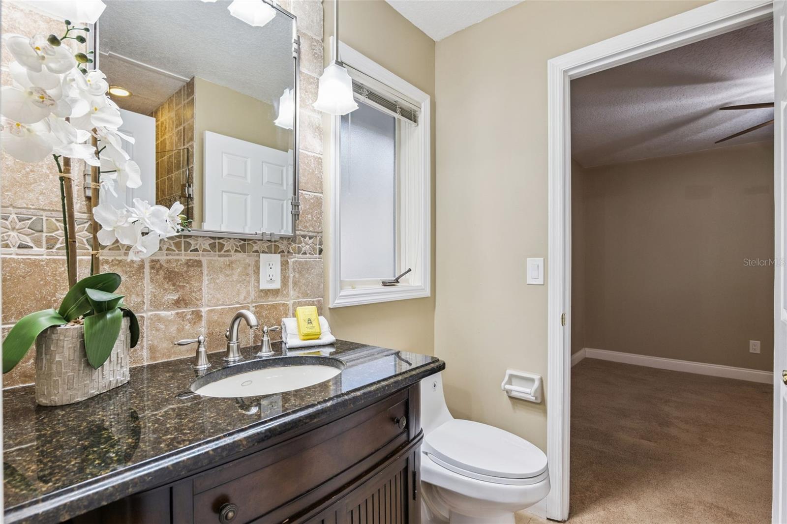 Jack and Jill with full shower