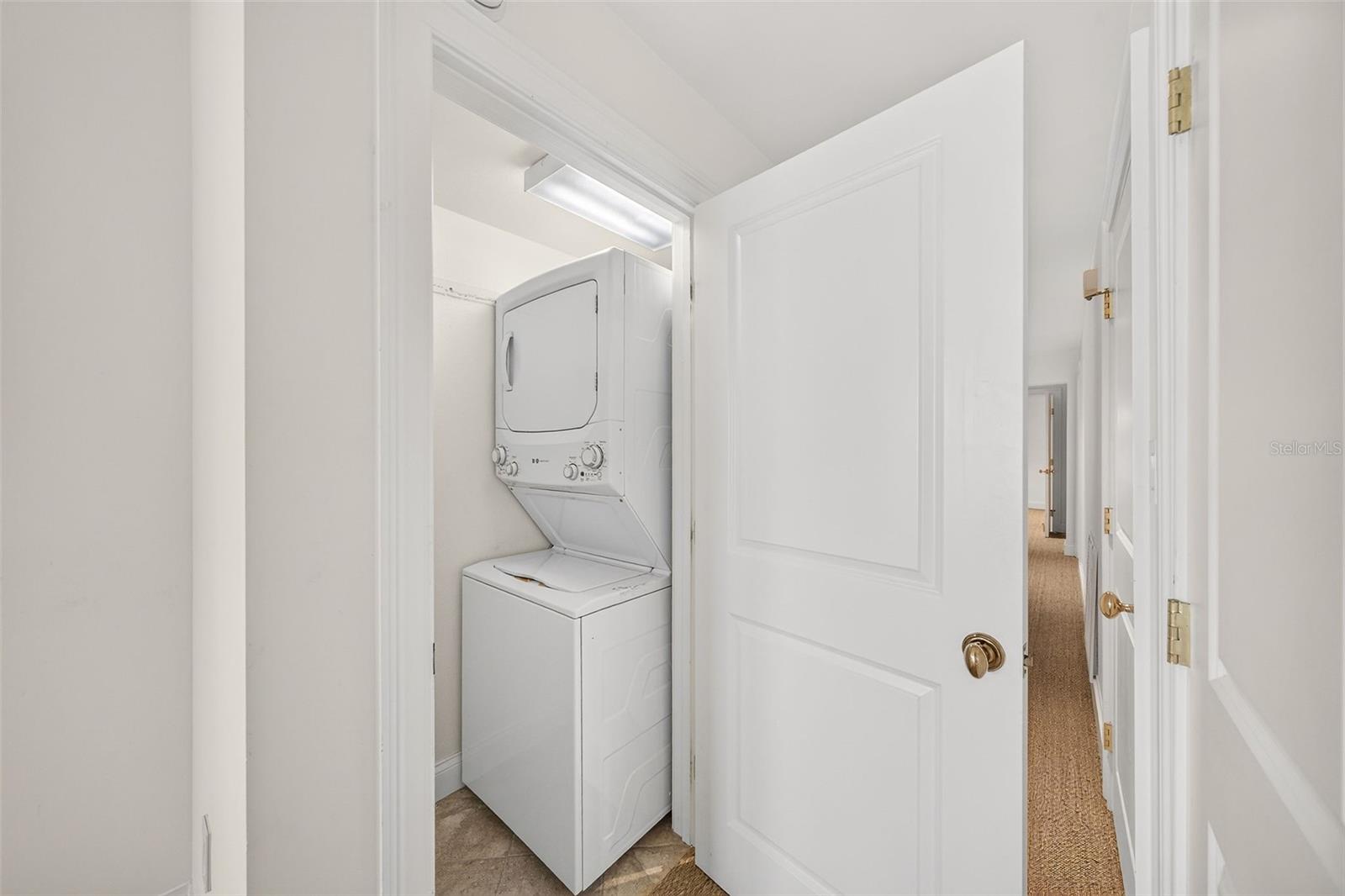 Washer/Dryer in Unit 1-5