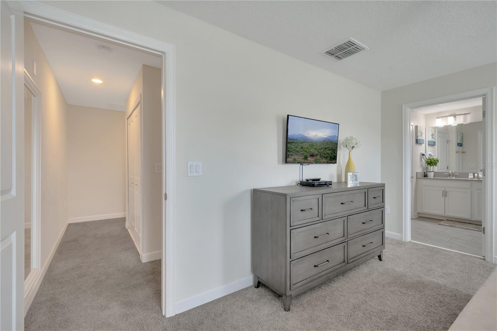 Master Bathroom showing access to Master Barthroom