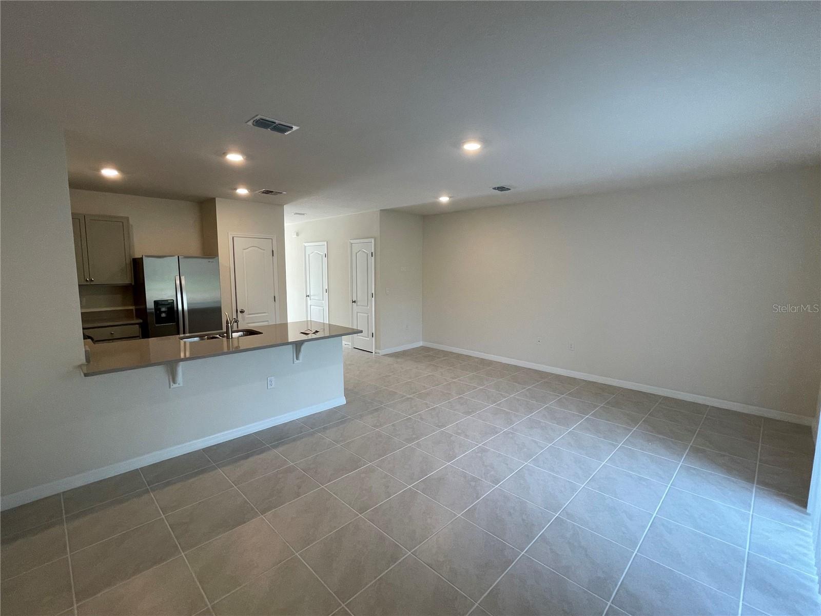 3053 CANARY AVENUE, Davenport, FL 33837