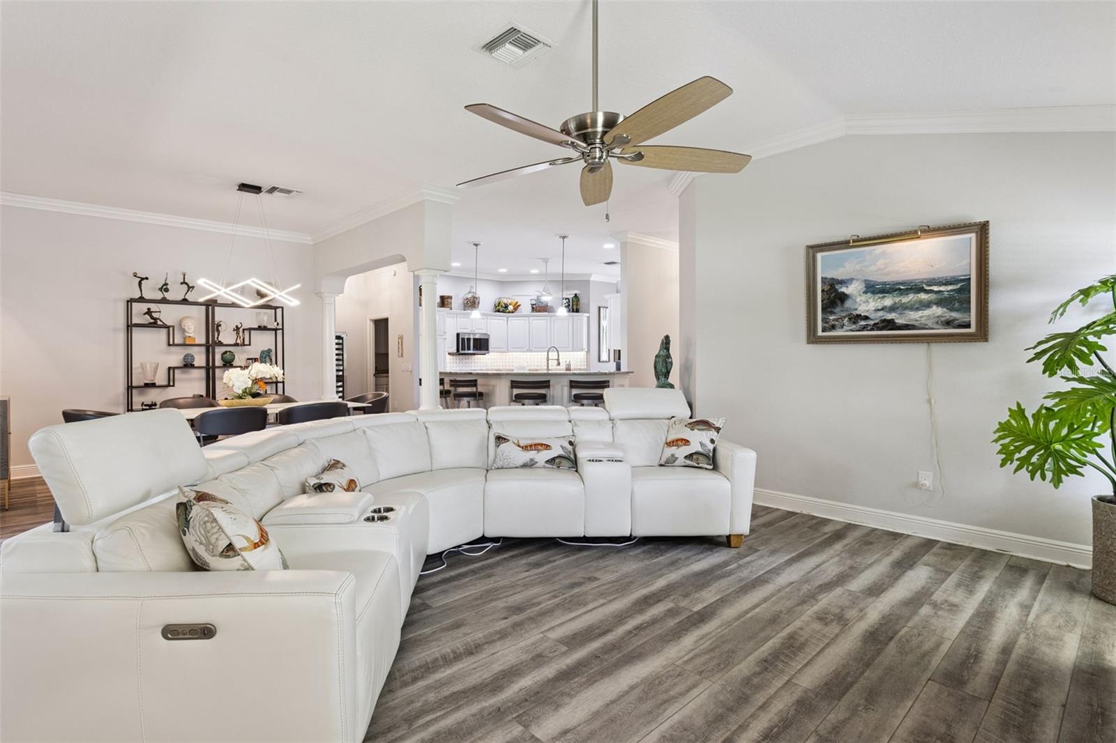 842 LUCKY LANE, The Villages, FL 32162