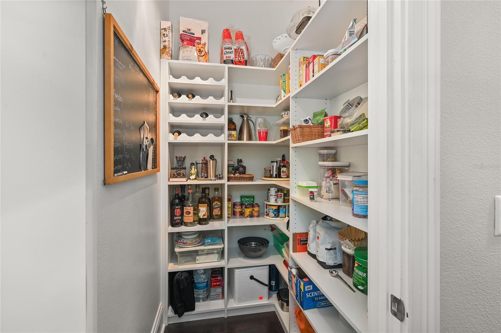 A convenient pantry is a must-have for a luxury kitchen.