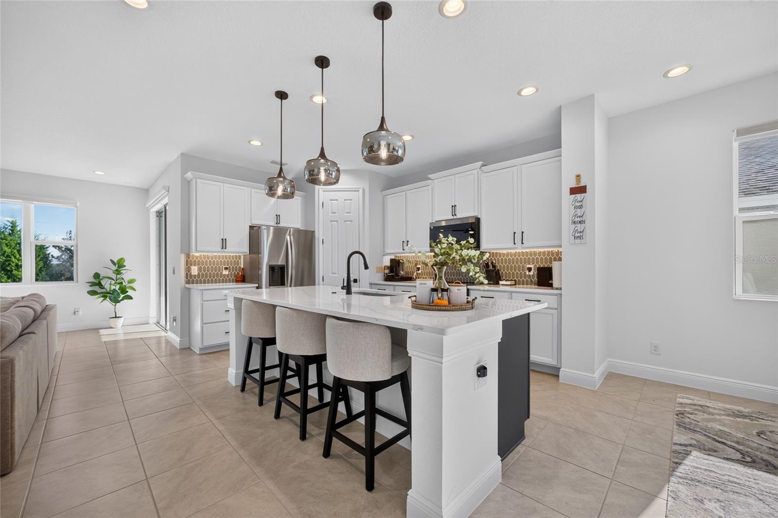 7268 ROLLING LEAF ROAD, Groveland, FL 34736