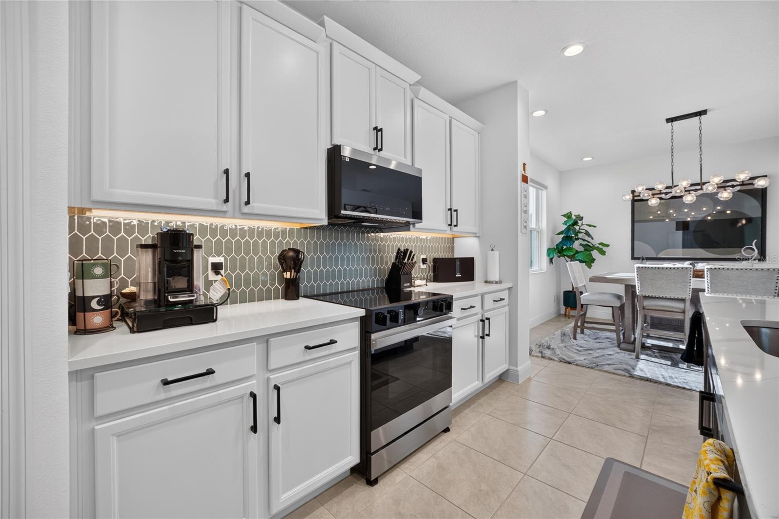 7268 ROLLING LEAF ROAD, Groveland, FL 34736