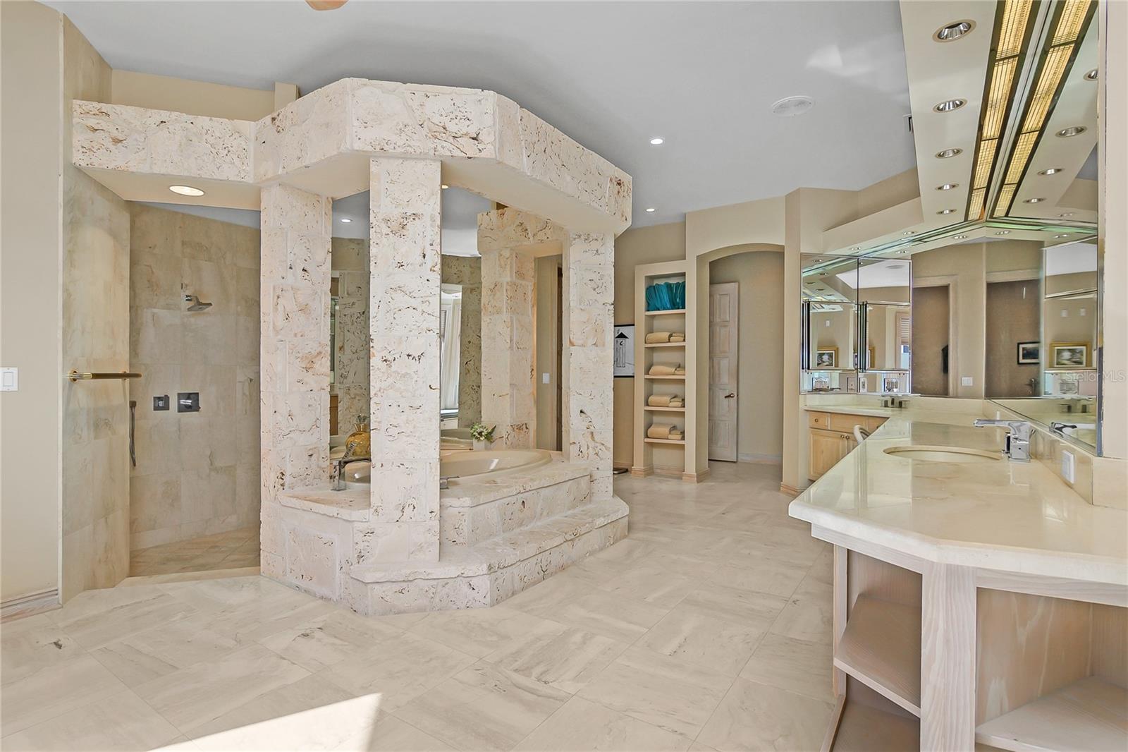 27201 IBIS COVE COURT, Bonita Springs, FL 34134