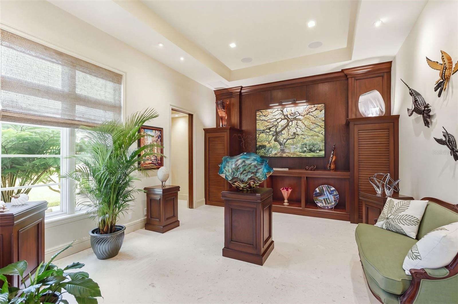 6075 S TROPICAL TRAIL, Merritt Island, FL 32952