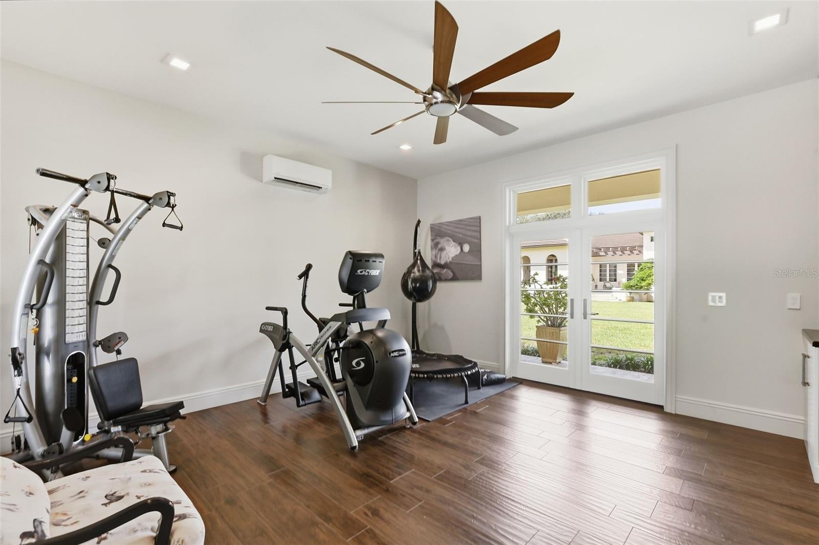 6075 S TROPICAL TRAIL, Merritt Island, FL 32952