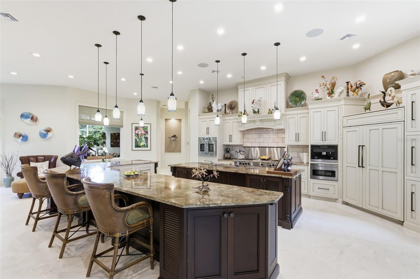 6075 S TROPICAL TRAIL, Merritt Island, FL 32952