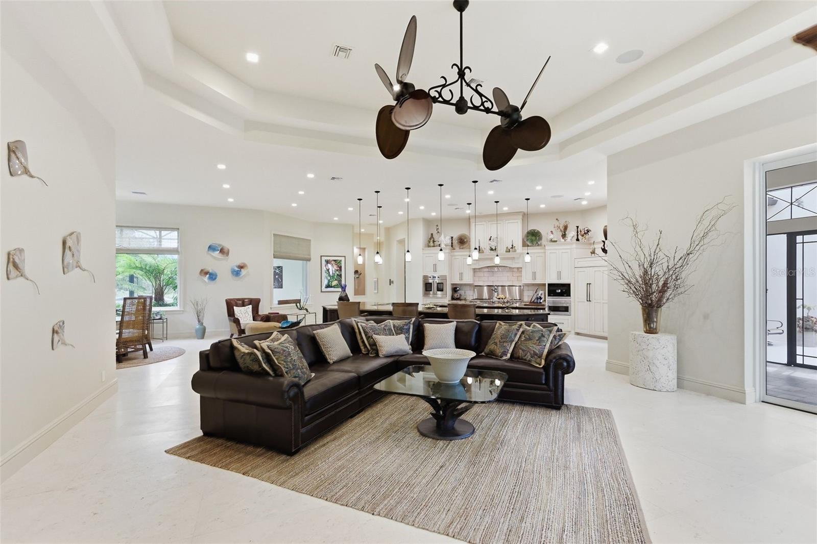 6075 S TROPICAL TRAIL, Merritt Island, FL 32952