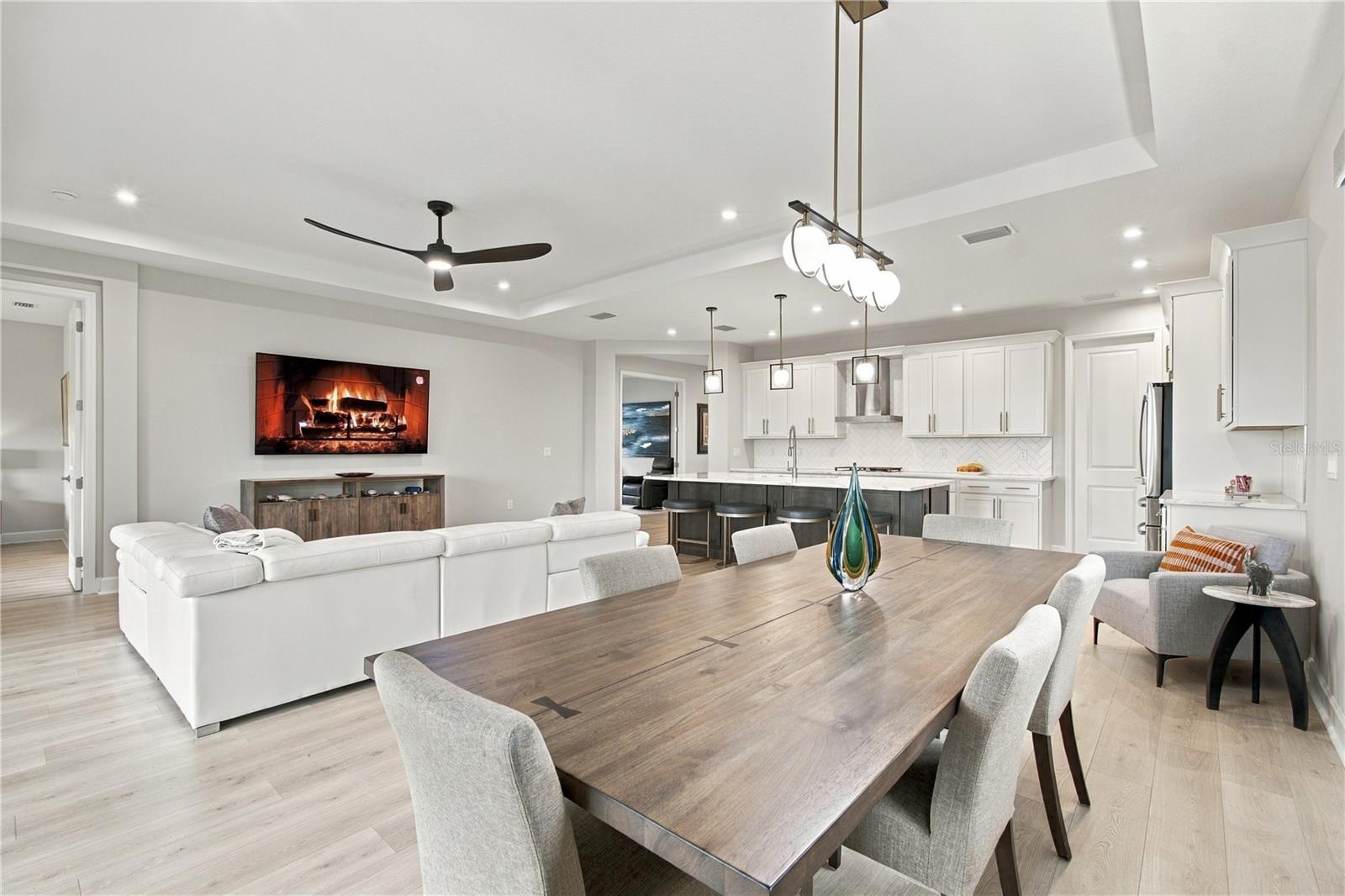 1725 POINT GRACE ROAD, Tavares, FL 32778