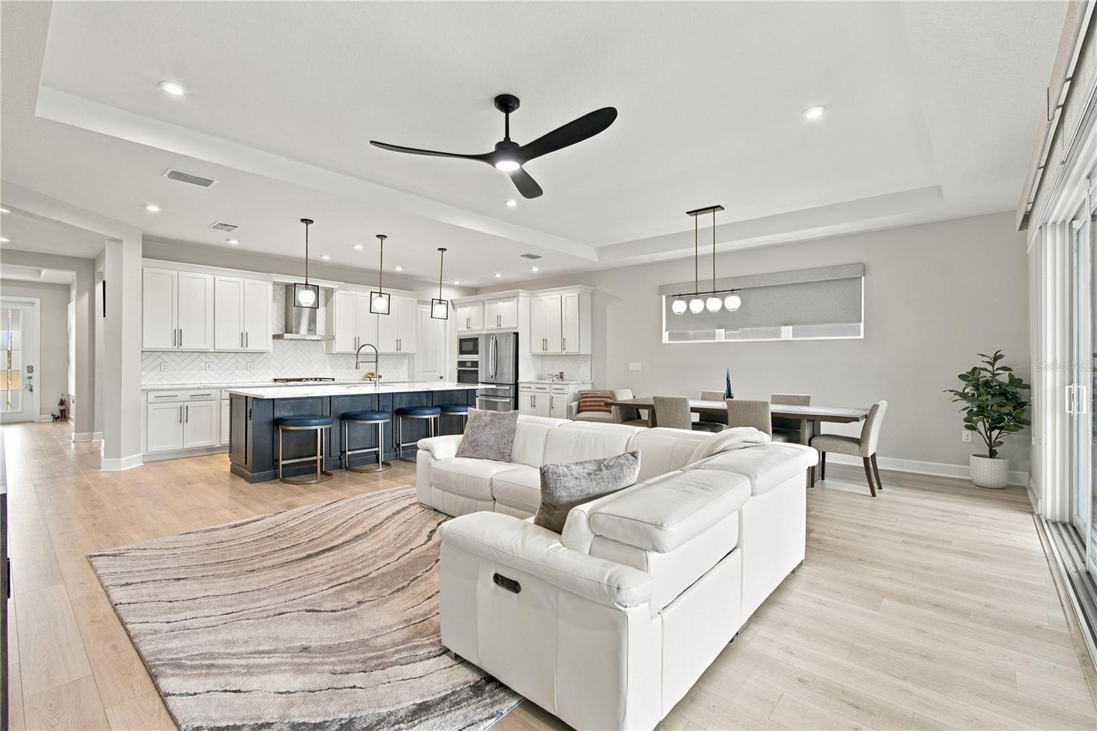 1725 POINT GRACE ROAD, Tavares, FL 32778