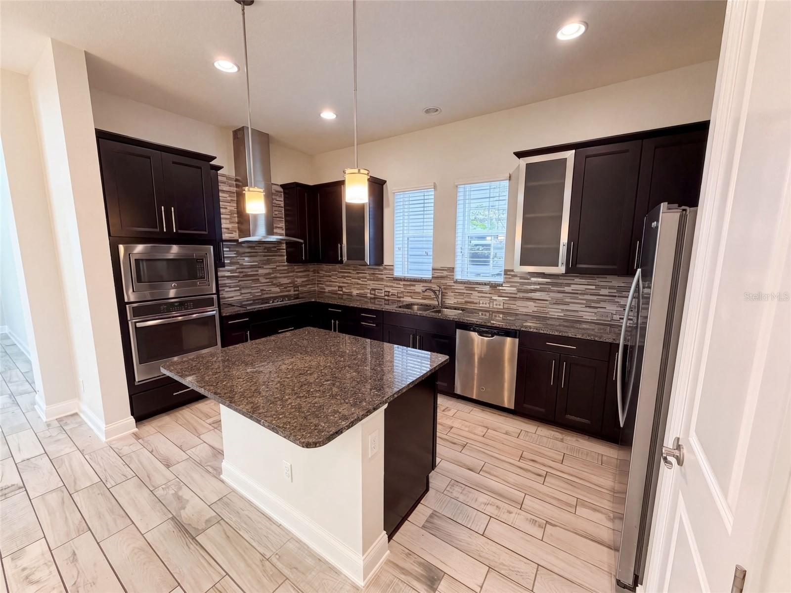 7797 LAUREATE BOULEVARD, Orlando, FL 32827