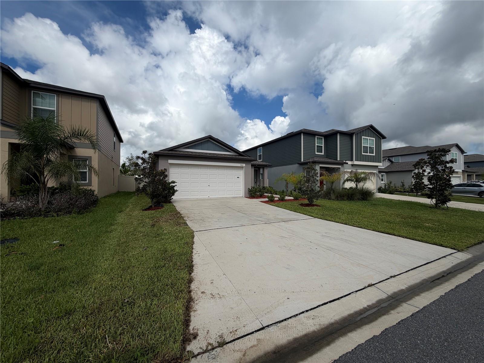3513 RADIANT MOUNTAIN DRIVE, Plant City, FL 33565