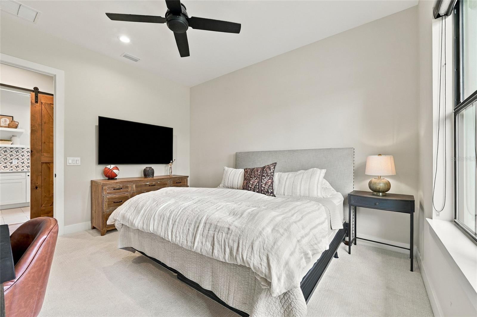 15210 E OAKLAND AVENUE, Winter Garden, FL 34787