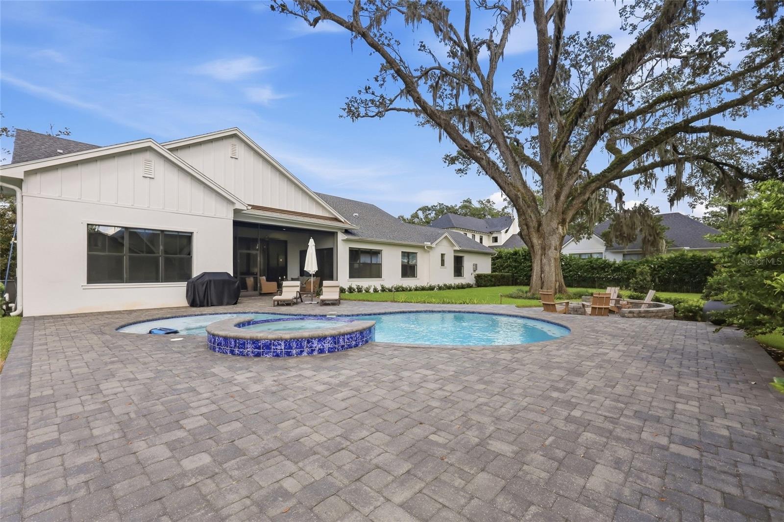 15210 E OAKLAND AVENUE, Winter Garden, FL 34787