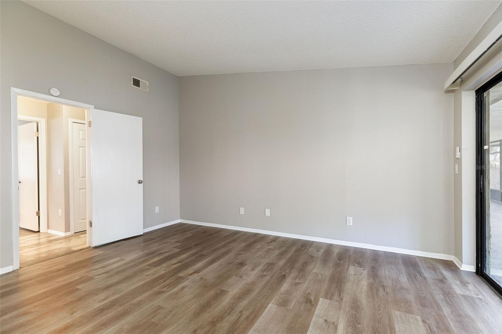 Primary Suite - Bedroom
