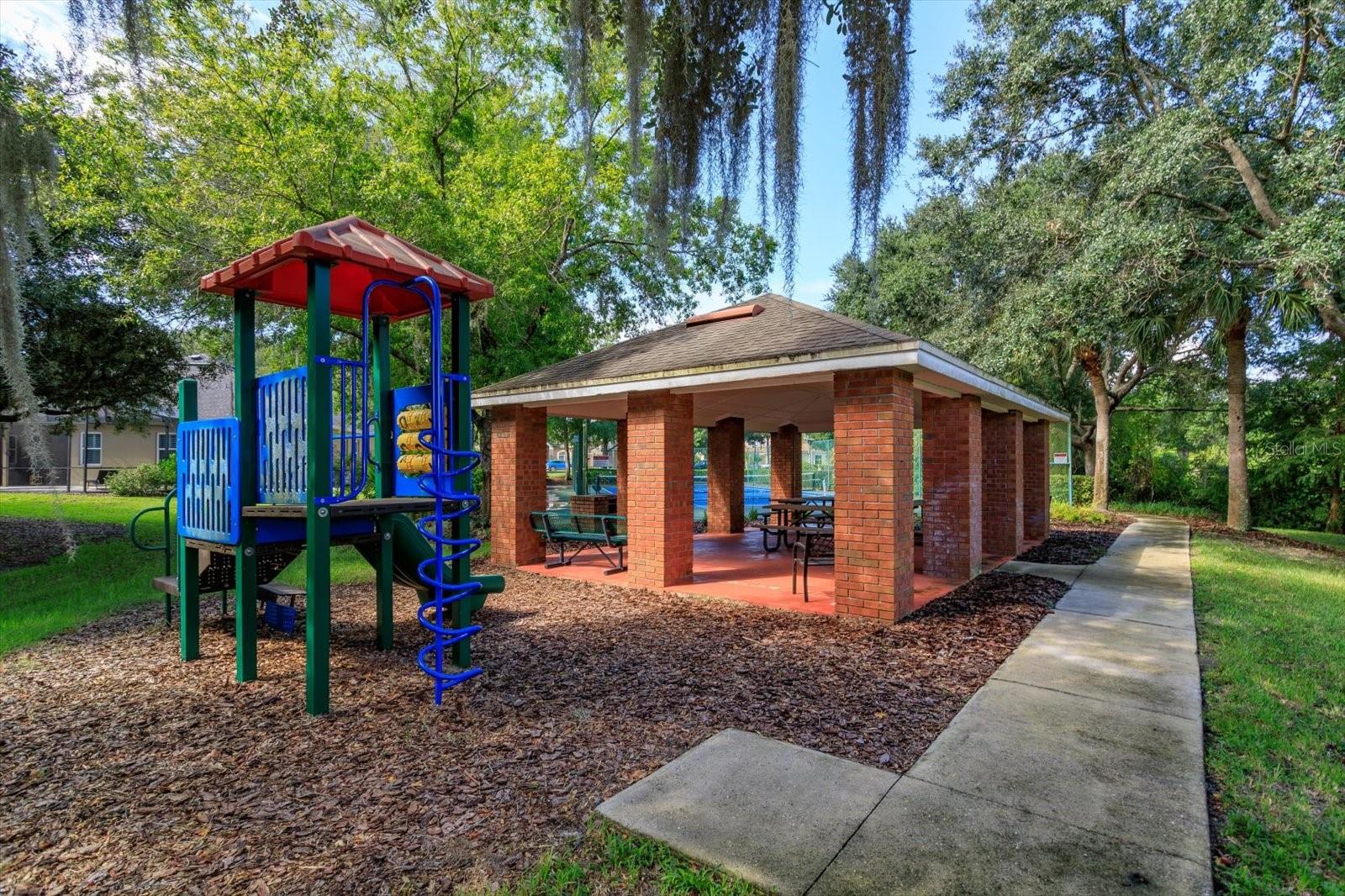 Sylvan Lake Reserve community picnic pavilion and playground