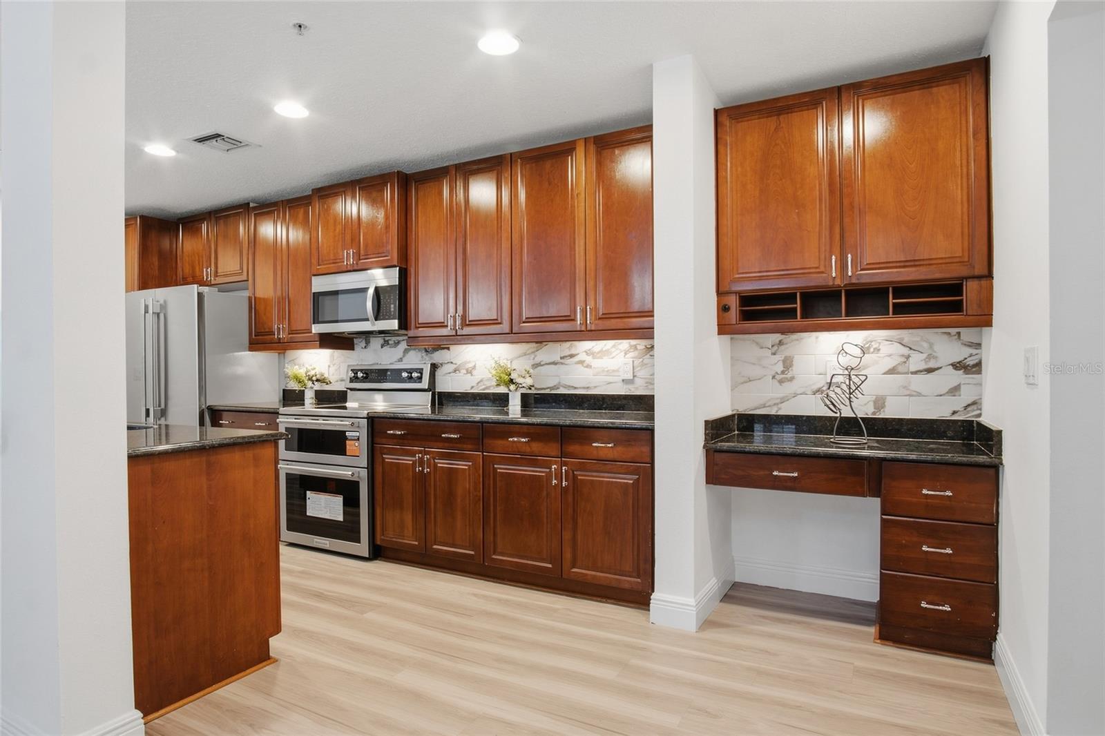1579 LAKE BALDWIN LANE, Orlando, FL 32814 1579 LAKE BALDWIN LANE, Orlando, FL 32814