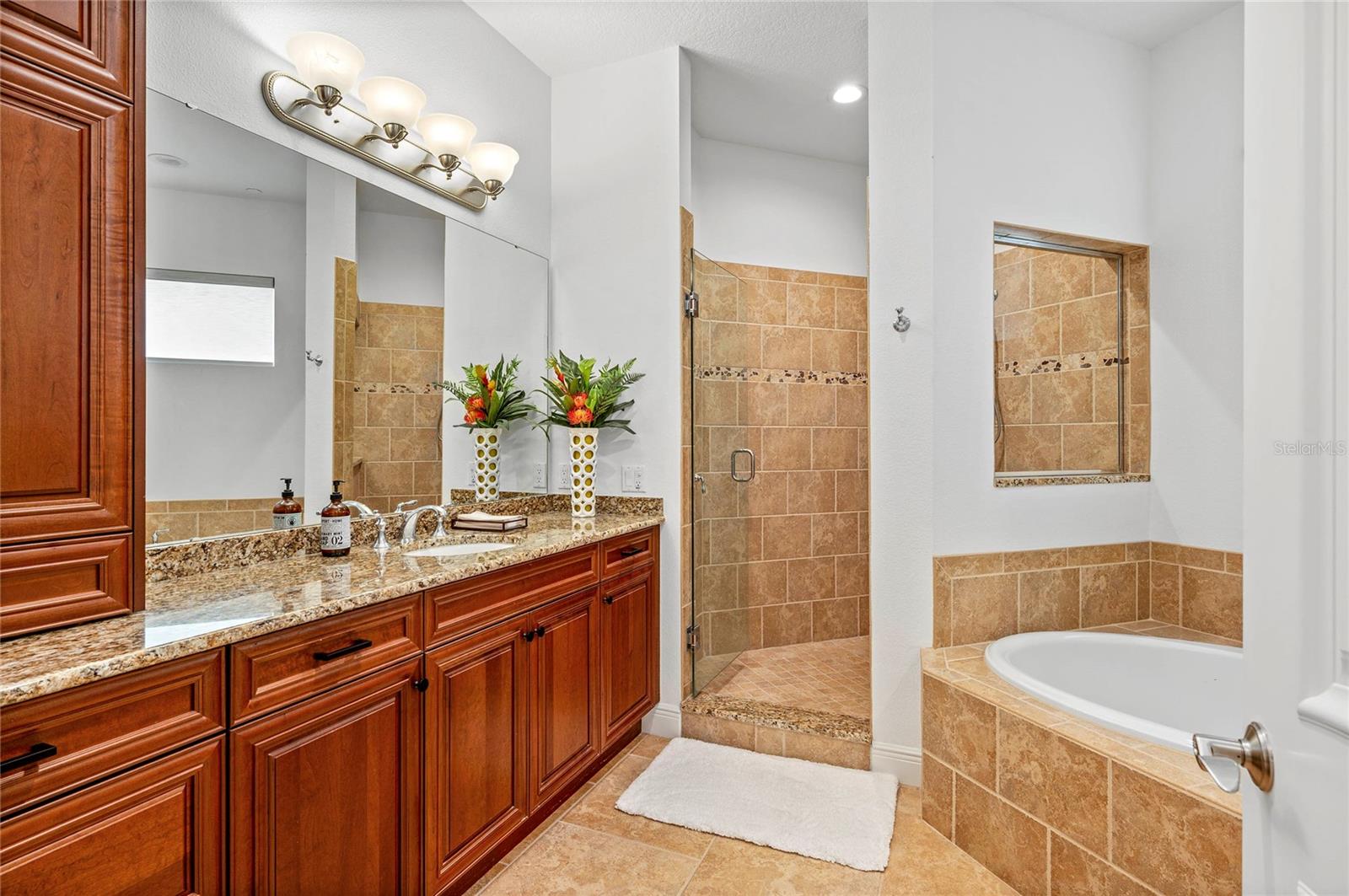 100 S VIRGINIA AVENUE, #201, Winter Park, FL 32789