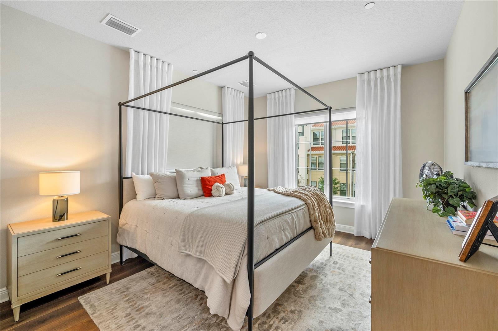 100 S VIRGINIA AVENUE, #201, Winter Park, FL 32789