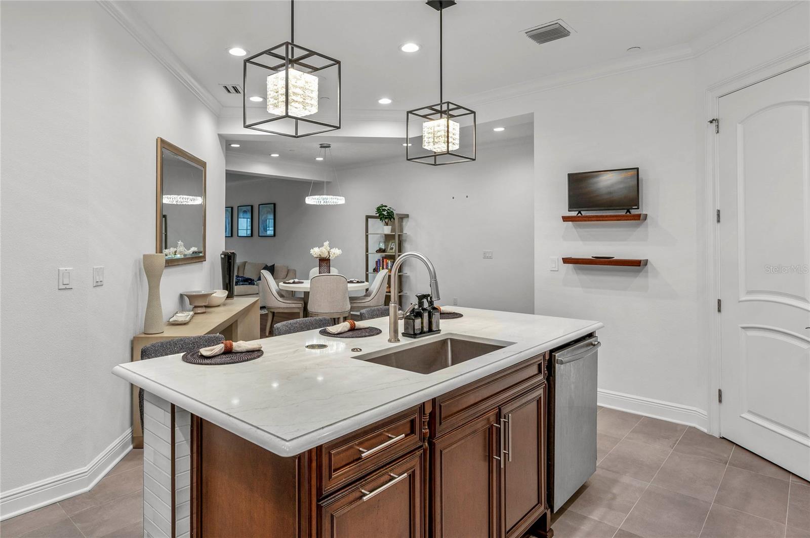 100 S VIRGINIA AVENUE, #201, Winter Park, FL 32789