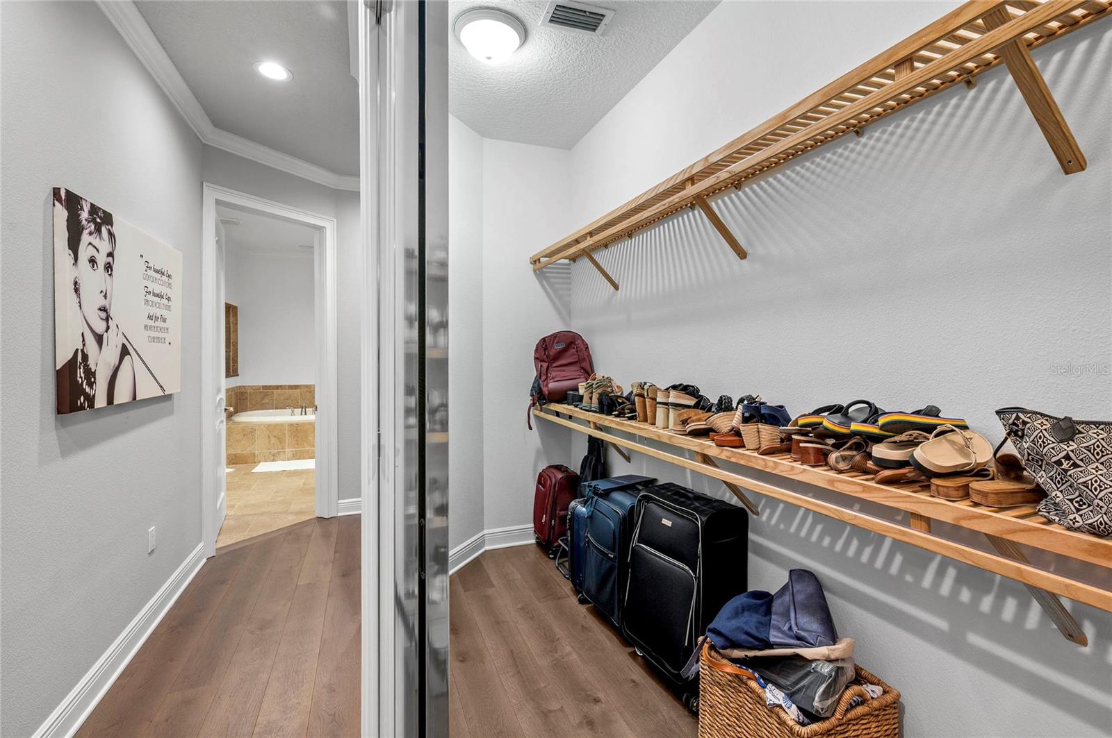 100 S VIRGINIA AVENUE, #201, Winter Park, FL 32789