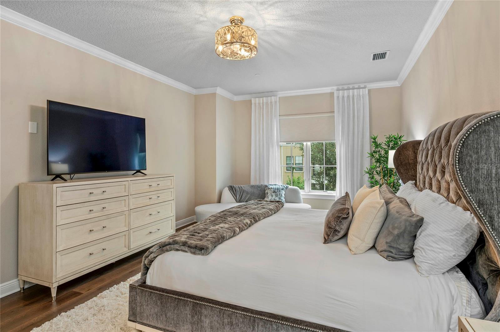 100 S VIRGINIA AVENUE, #201, Winter Park, FL 32789