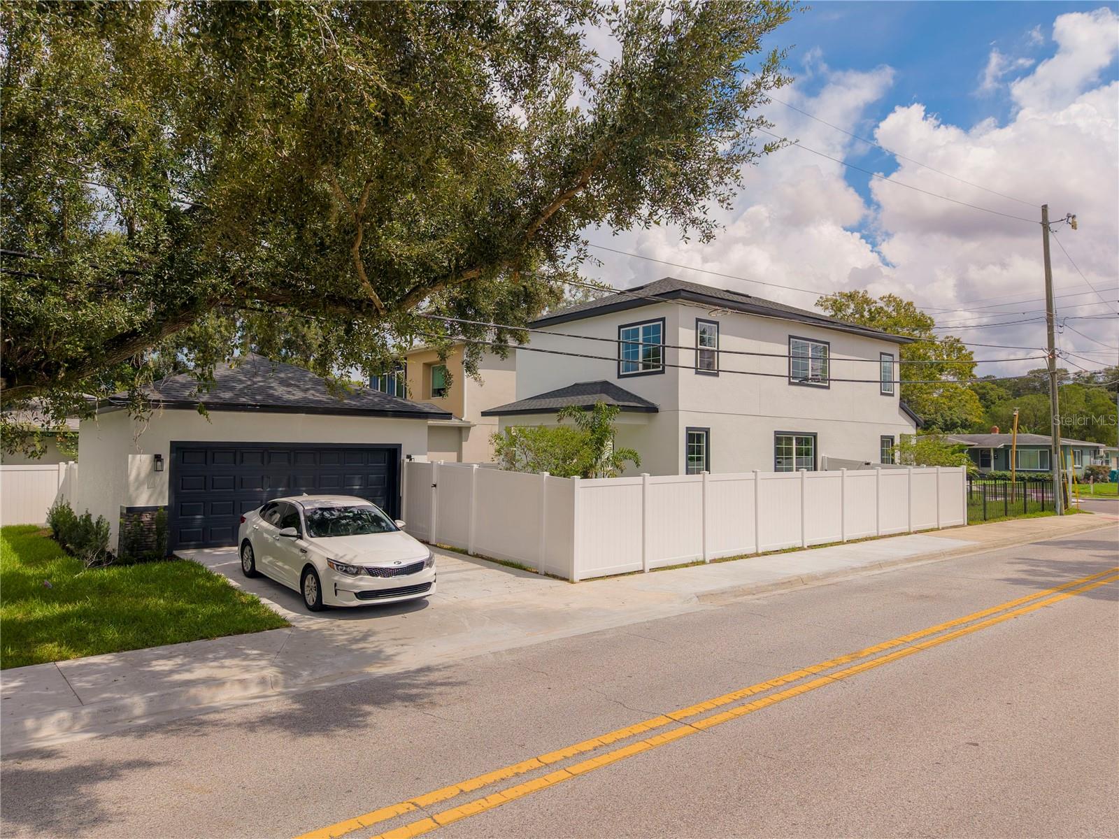 2222 DELANEY AVENUE, Orlando, FL 32806