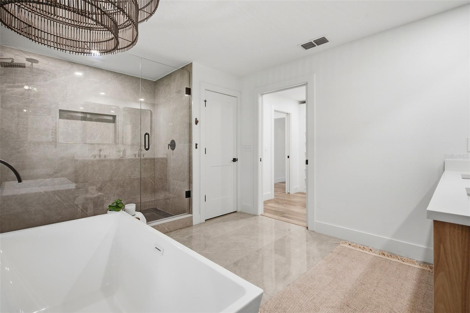 104 E 1ST AVENUE, Windermere, FL 34786