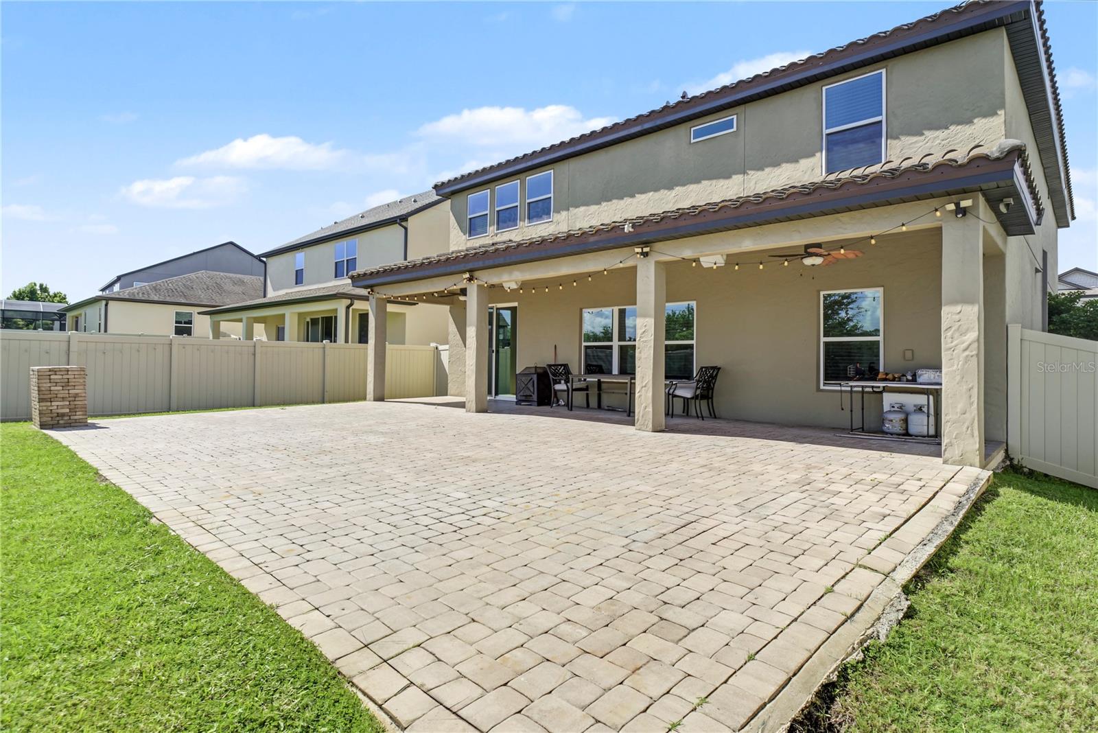 2470 STANDING ROCK CIRCLE, Oakland, FL 34787