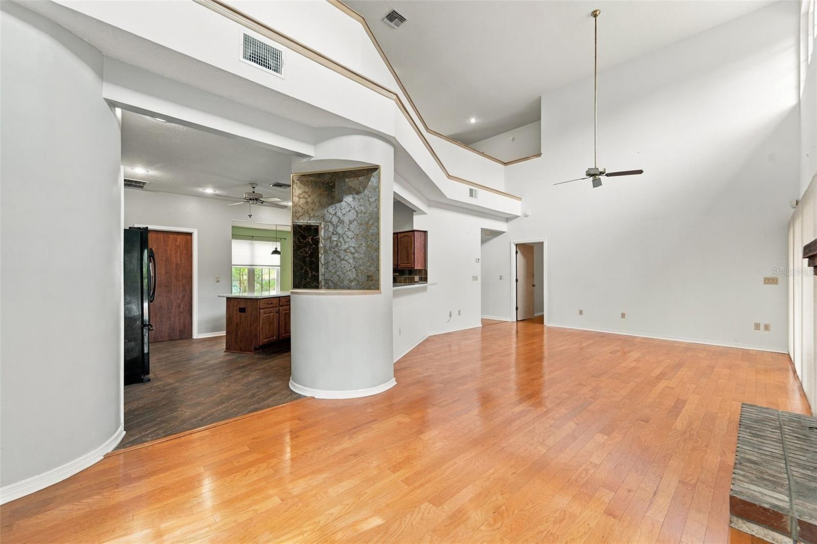 400 PINE TREE ROAD, Lake Mary, FL 32746