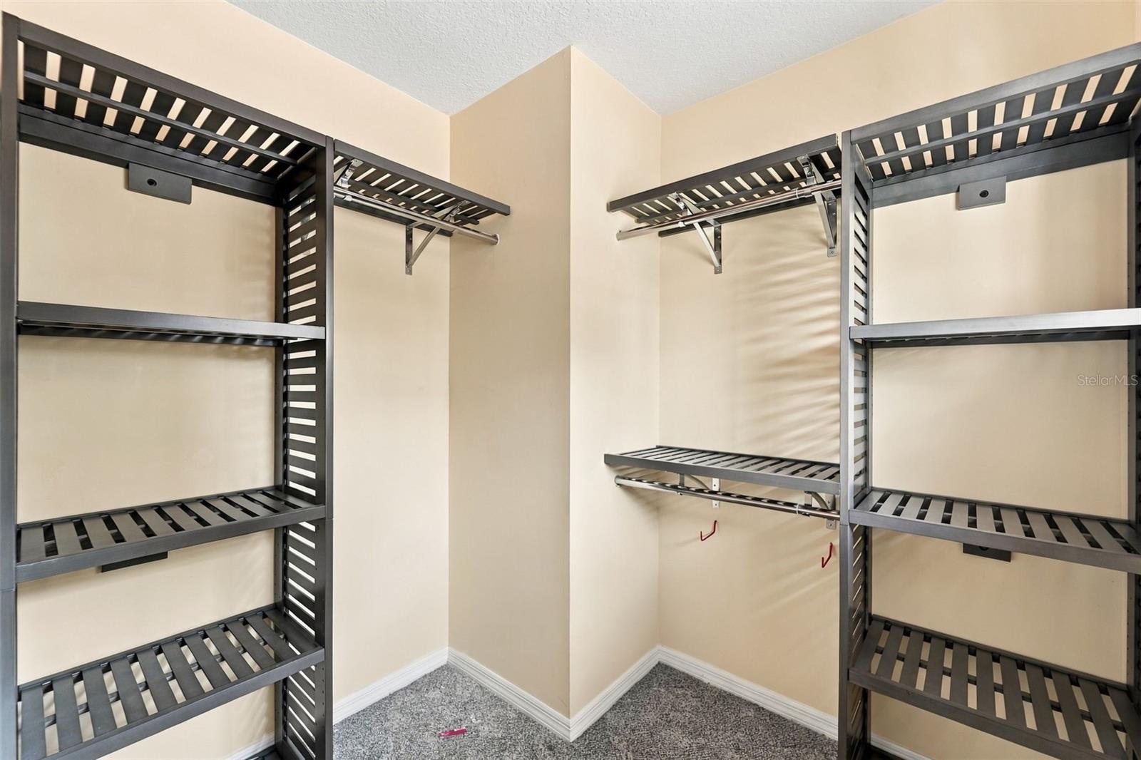 400 PINE TREE ROAD, Lake Mary, FL 32746