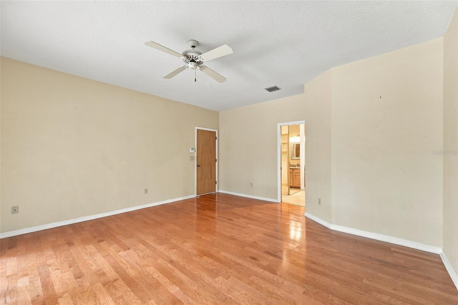 400 PINE TREE ROAD, Lake Mary, FL 32746