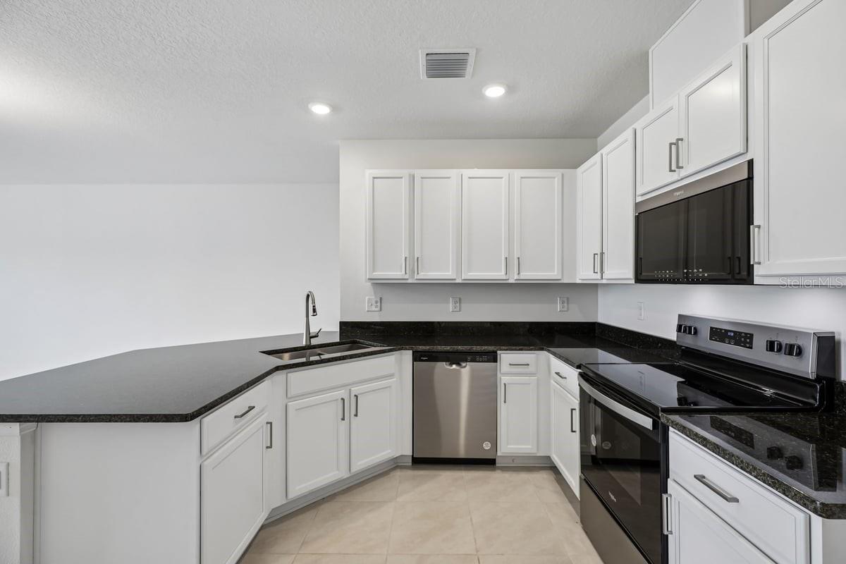 382 SEQUOIA DRIVE, Lake Wales, FL 33859