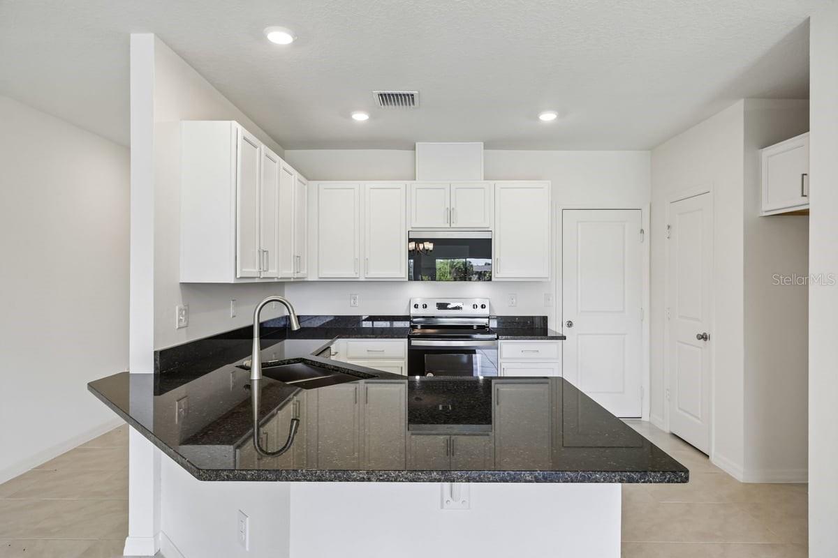 382 SEQUOIA DRIVE, Lake Wales, FL 33859