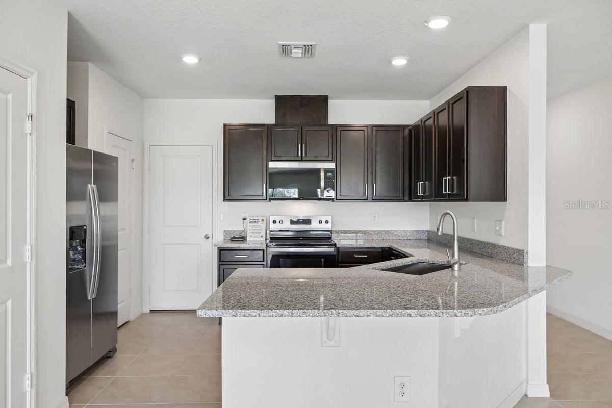 394 SEQUOIA DRIVE, Lake Wales, FL 33859 394 SEQUOIA DRIVE, Lake Wales, FL 33859