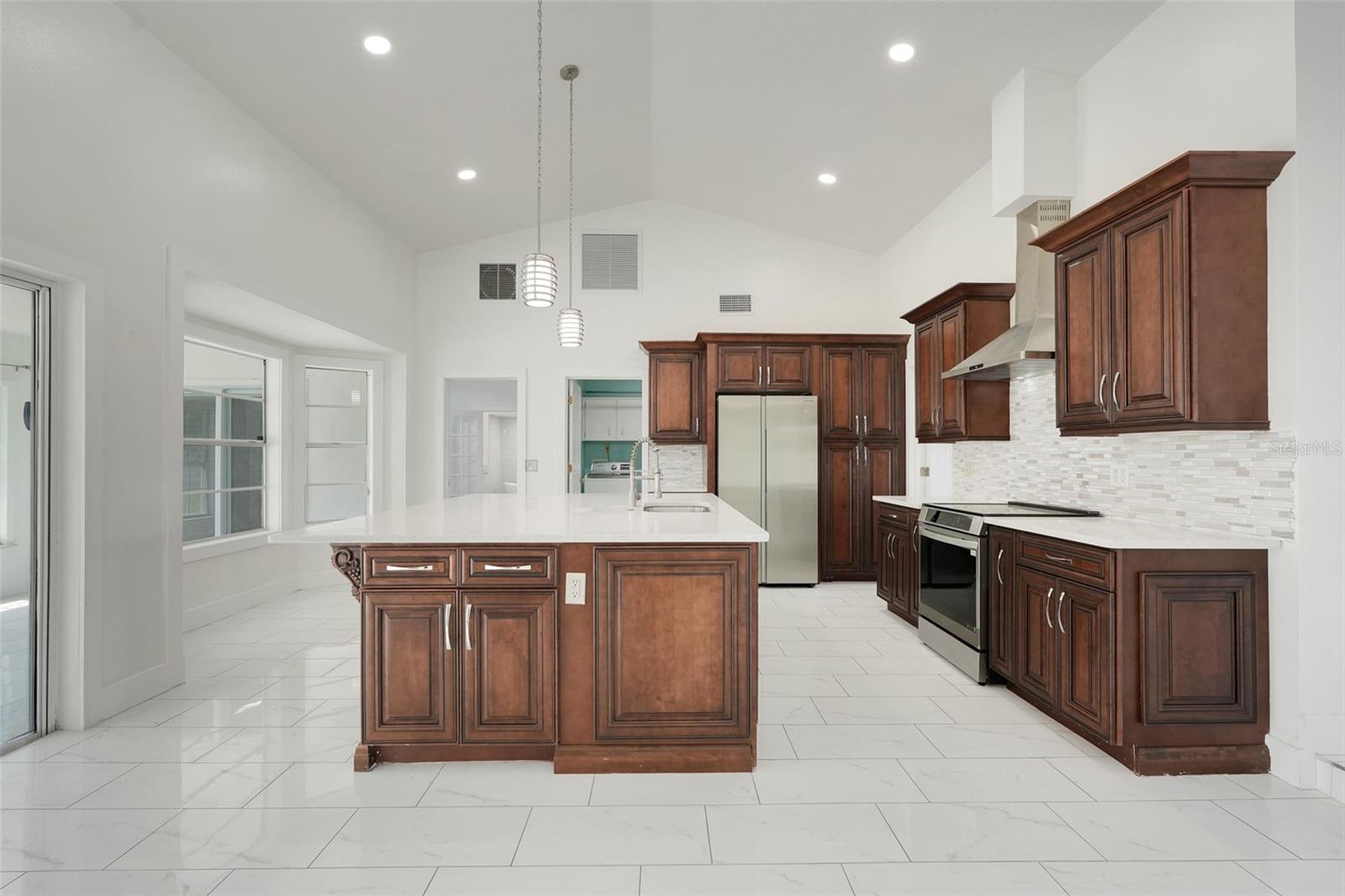 9106 GALLEON COURT, Orlando, FL 32819