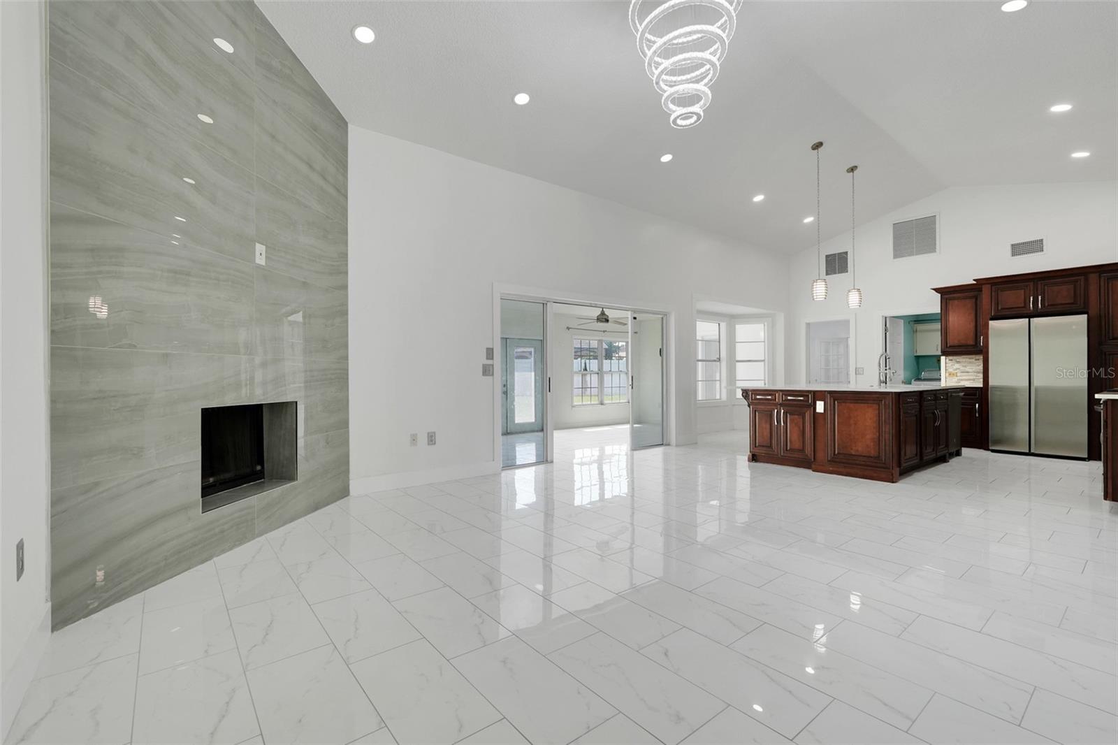 9106 GALLEON COURT, Orlando, FL 32819