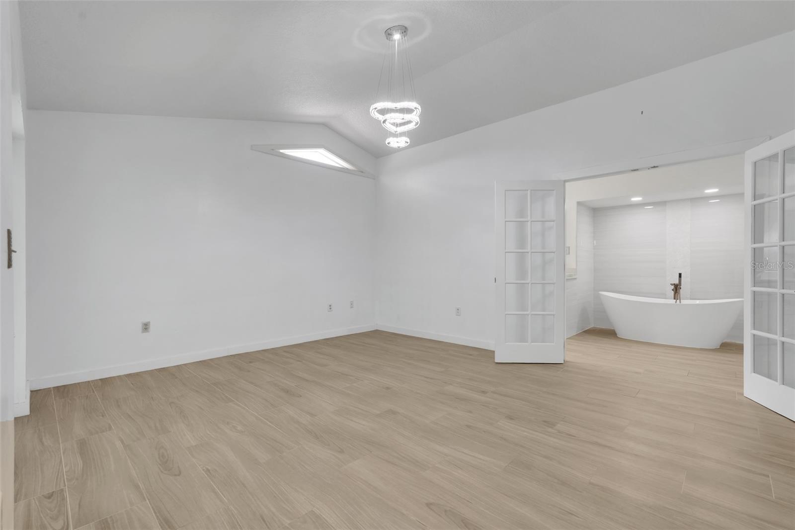 9106 GALLEON COURT, Orlando, FL 32819